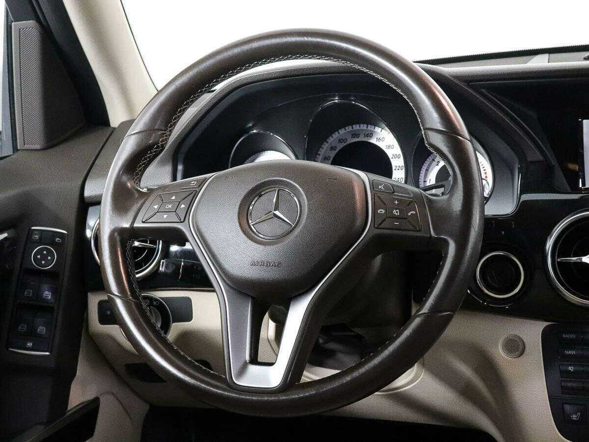 Mercedes-Benz GLK-Класс с пробегом — 2013 год. Фото: #11