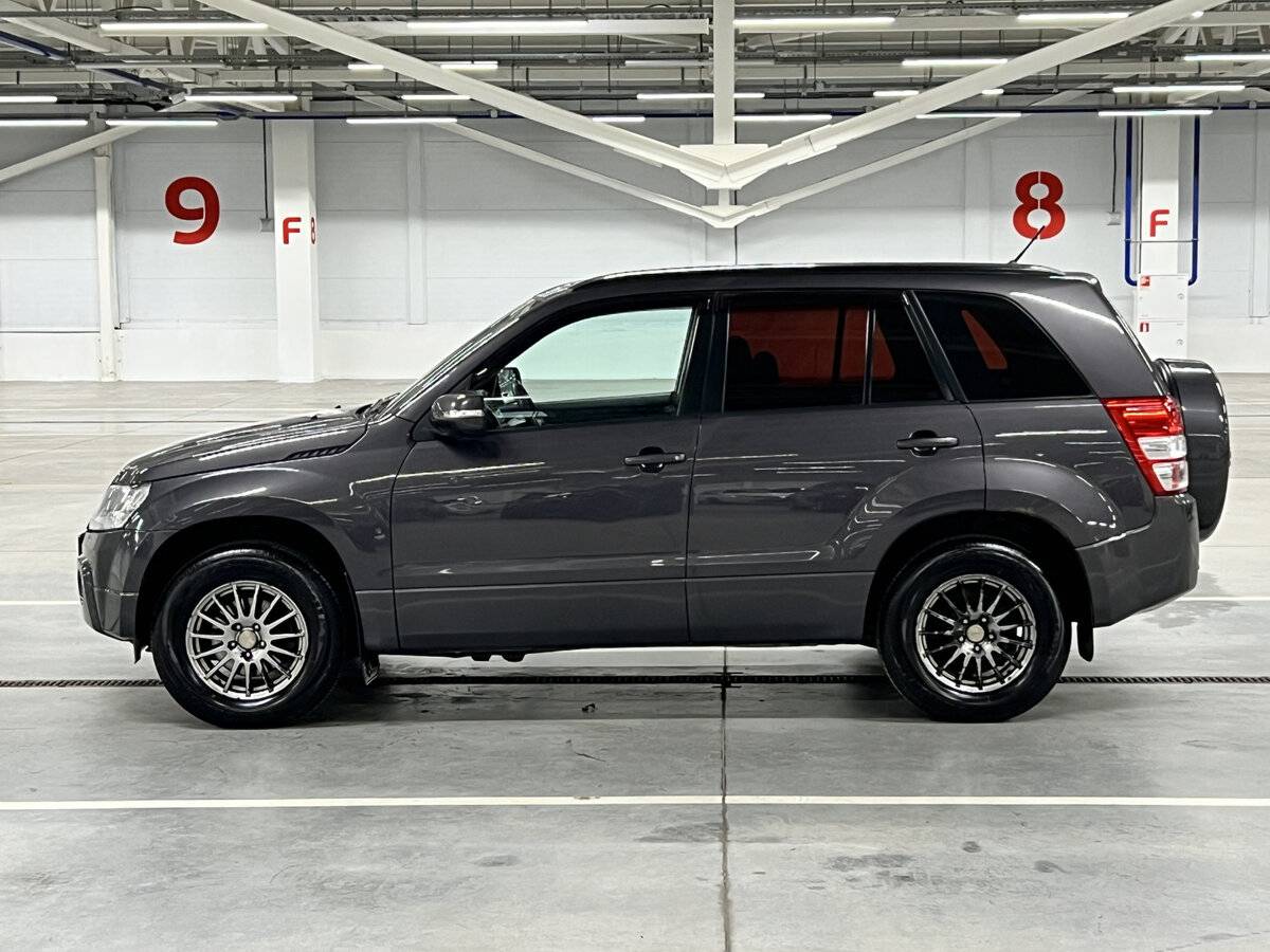 Suzuki Grand Vitara с пробегом — 2010 год. Фото: #7