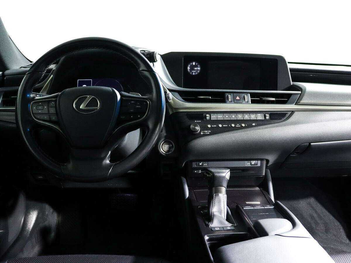 Lexus ES с пробегом — 2020 год. Фото: #8