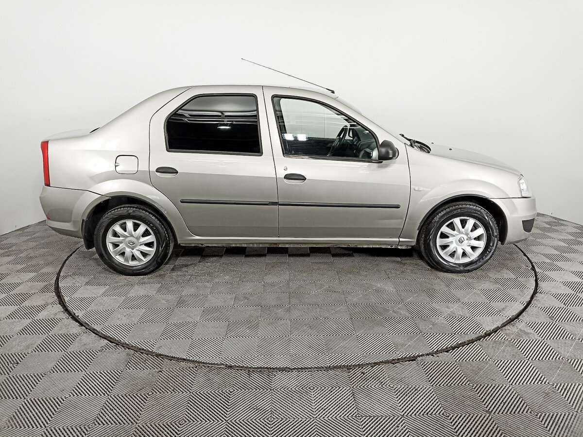 Renault Logan с пробегом — 2011 год. Фото: #3