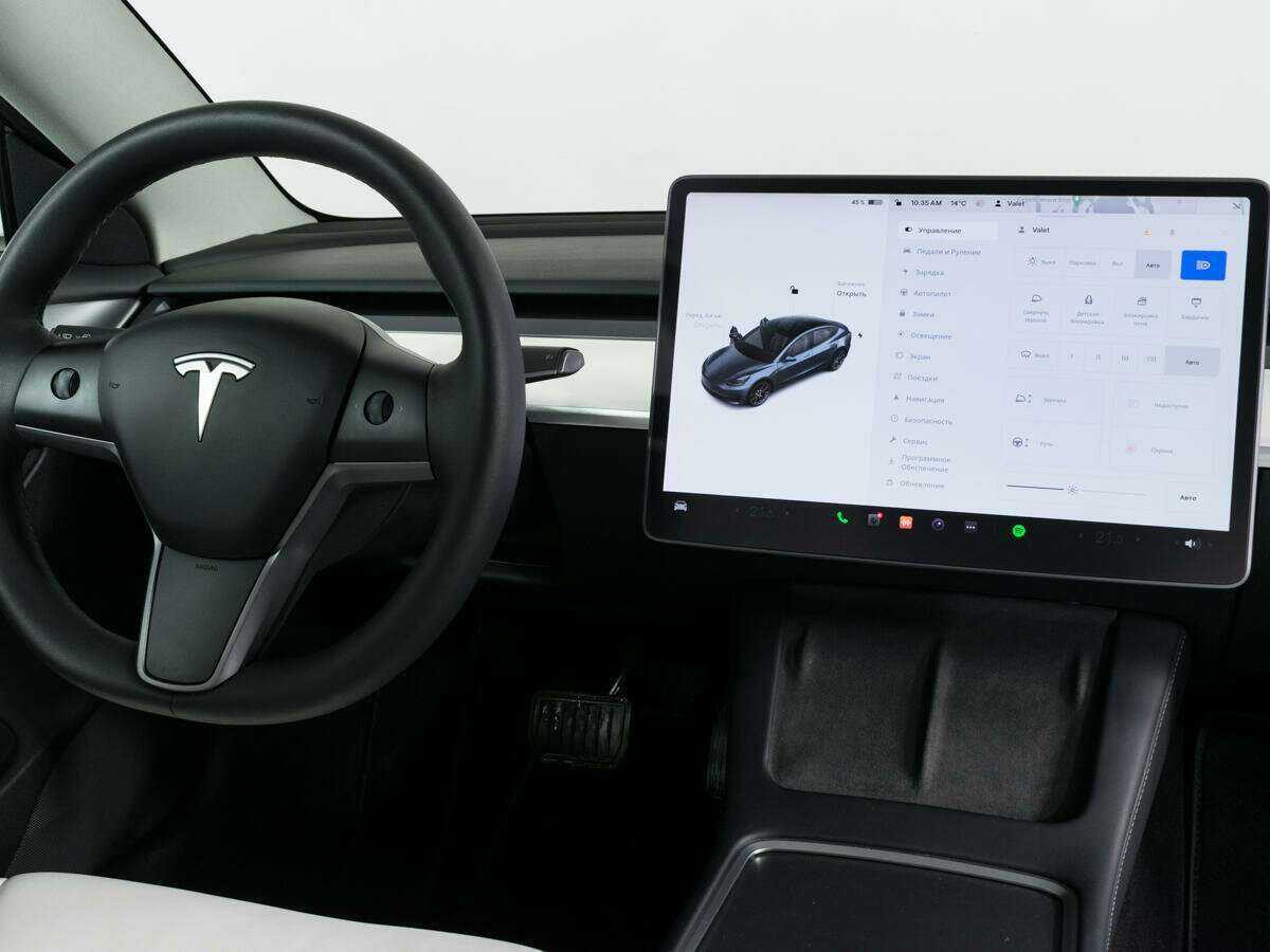 Tesla Model 3 с пробегом — 2022 год. Фото: #10