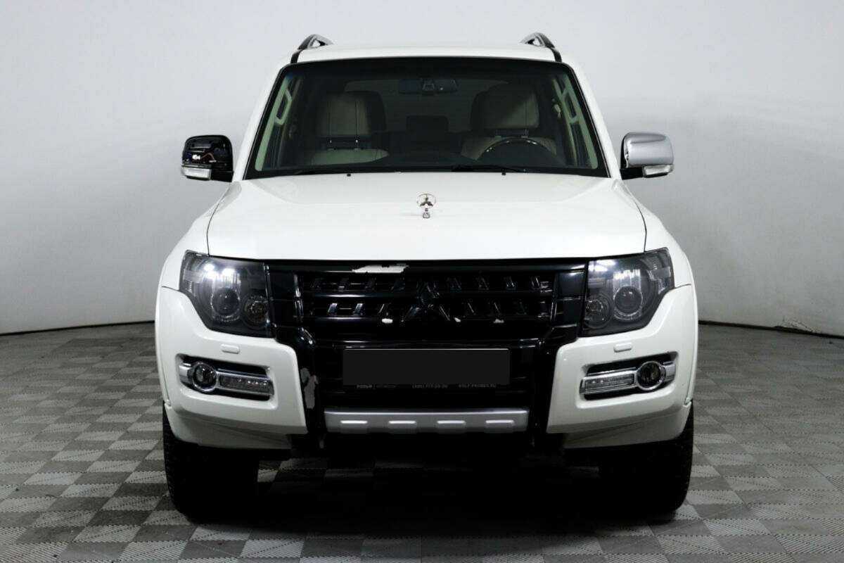 Mitsubishi Pajero с пробегом — 2019 год. Фото: #1