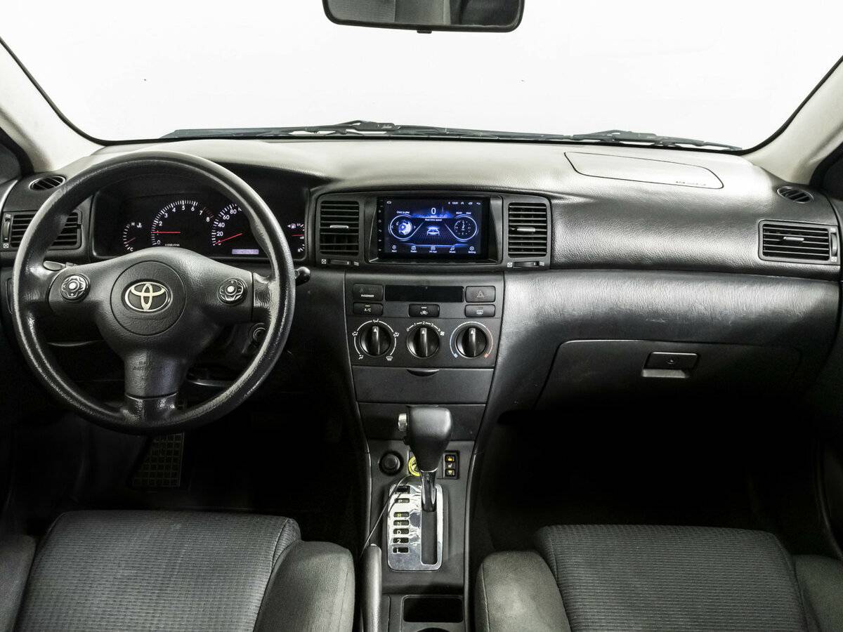 Toyota Corolla с пробегом — 2006 год. Фото: #8