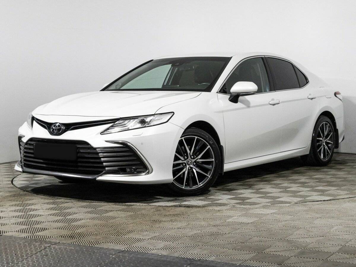 Toyota Camry с пробегом — 2022 год. Фото: #0
