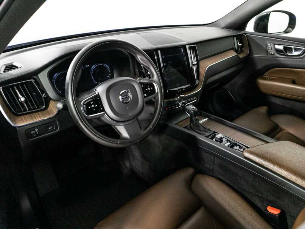 Volvo XC60 с пробегом — 2021 год. Фото: #10