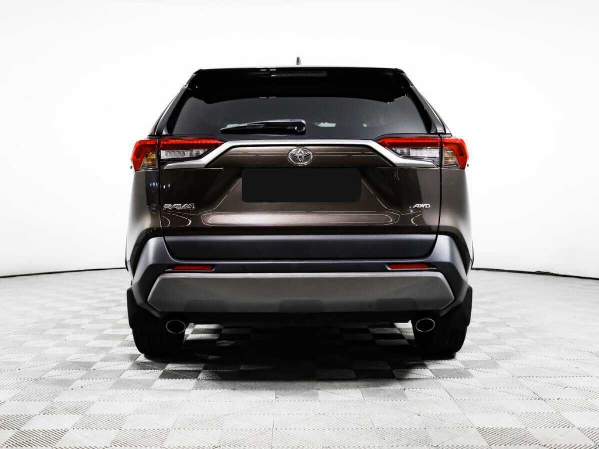 Toyota RAV4 с пробегом — 2020 год. Фото: #5