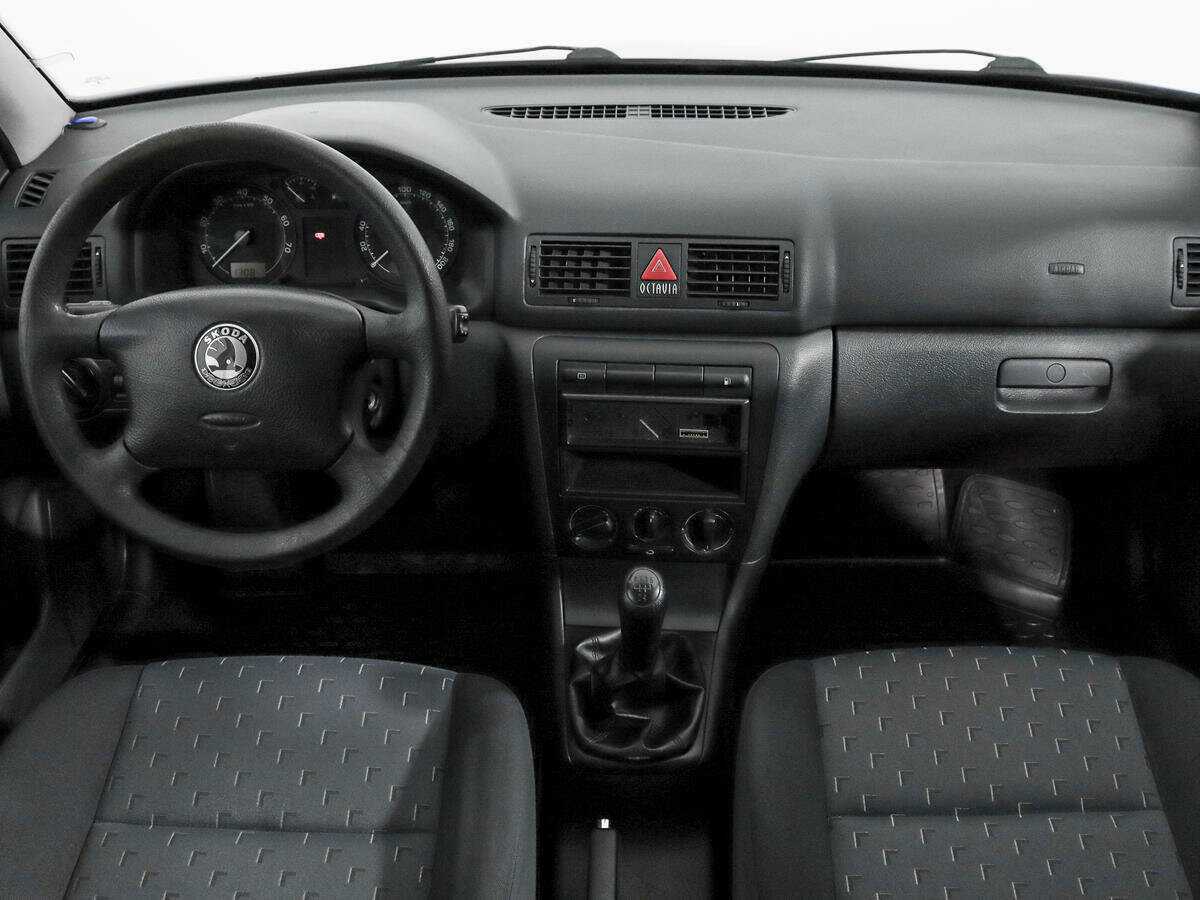 Skoda Octavia с пробегом — 2007 год. Фото: #11