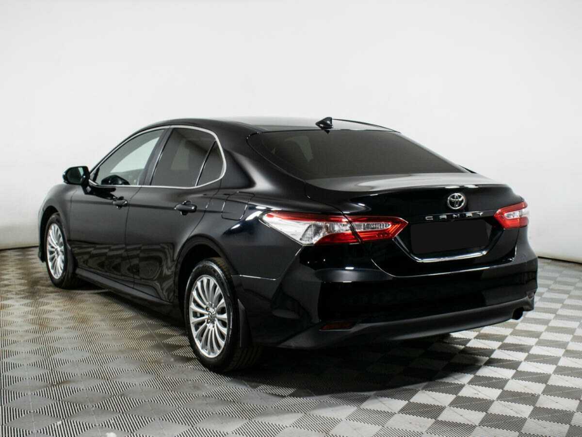 Toyota Camry с пробегом — 2020 год. Фото: #5