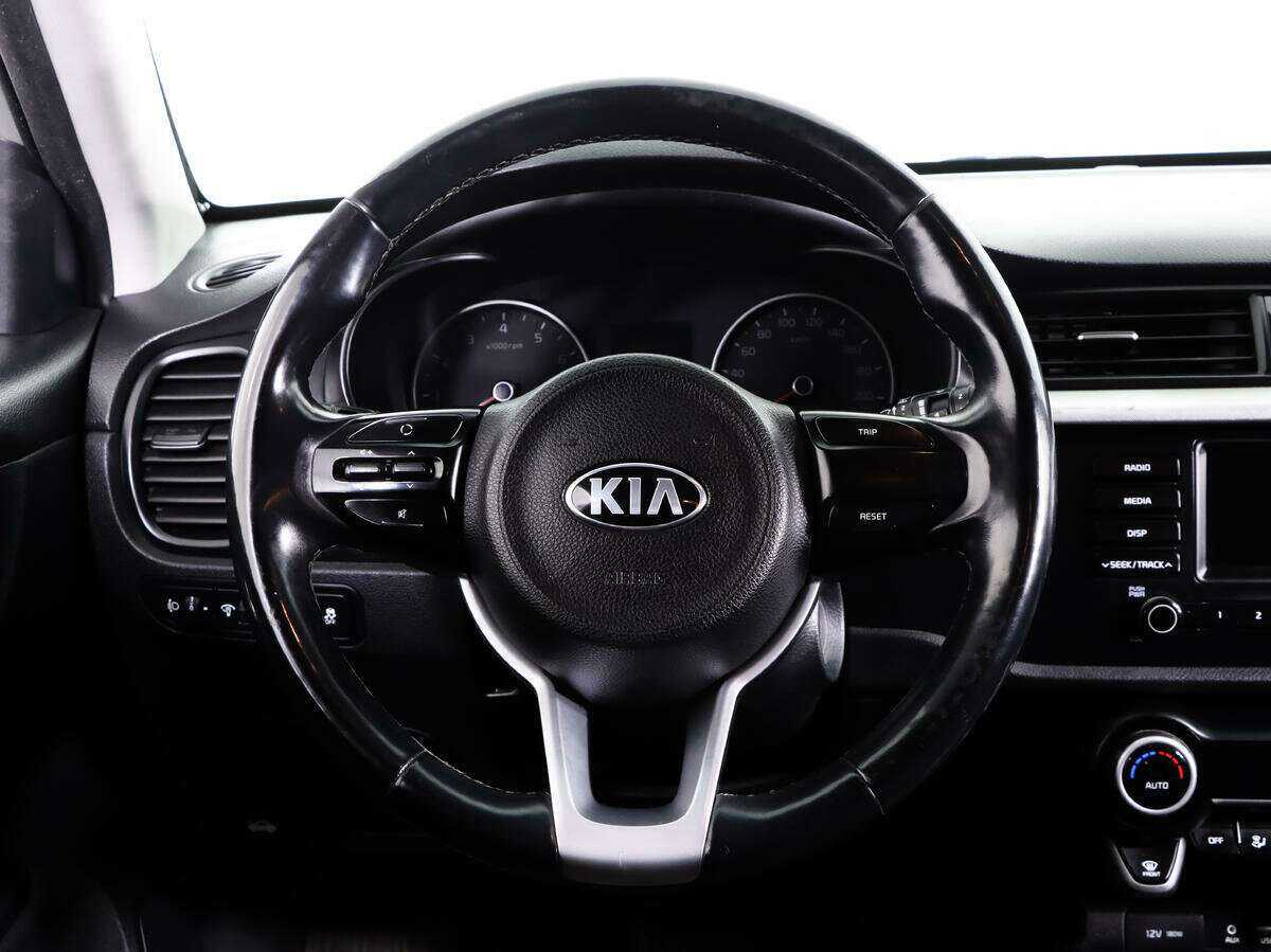 Kia Rio с пробегом — 2019 год. Фото: #8