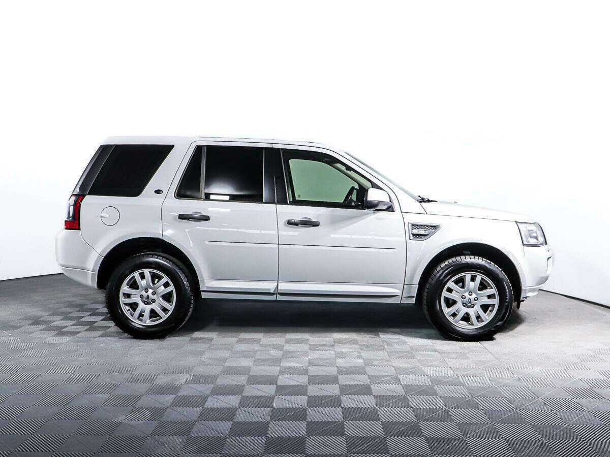 Land Rover Freelander с пробегом — 2012 год. Фото: #3