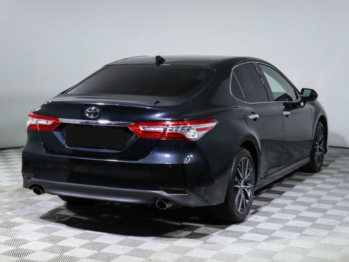 Toyota Camry с пробегом — 2023 год. Фото: #3