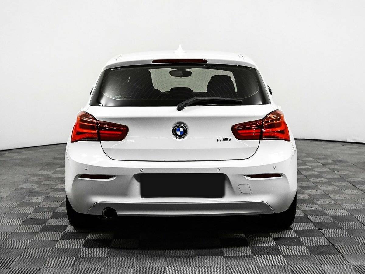 BMW 1 серии с пробегом — 2017 год. Фото: #5