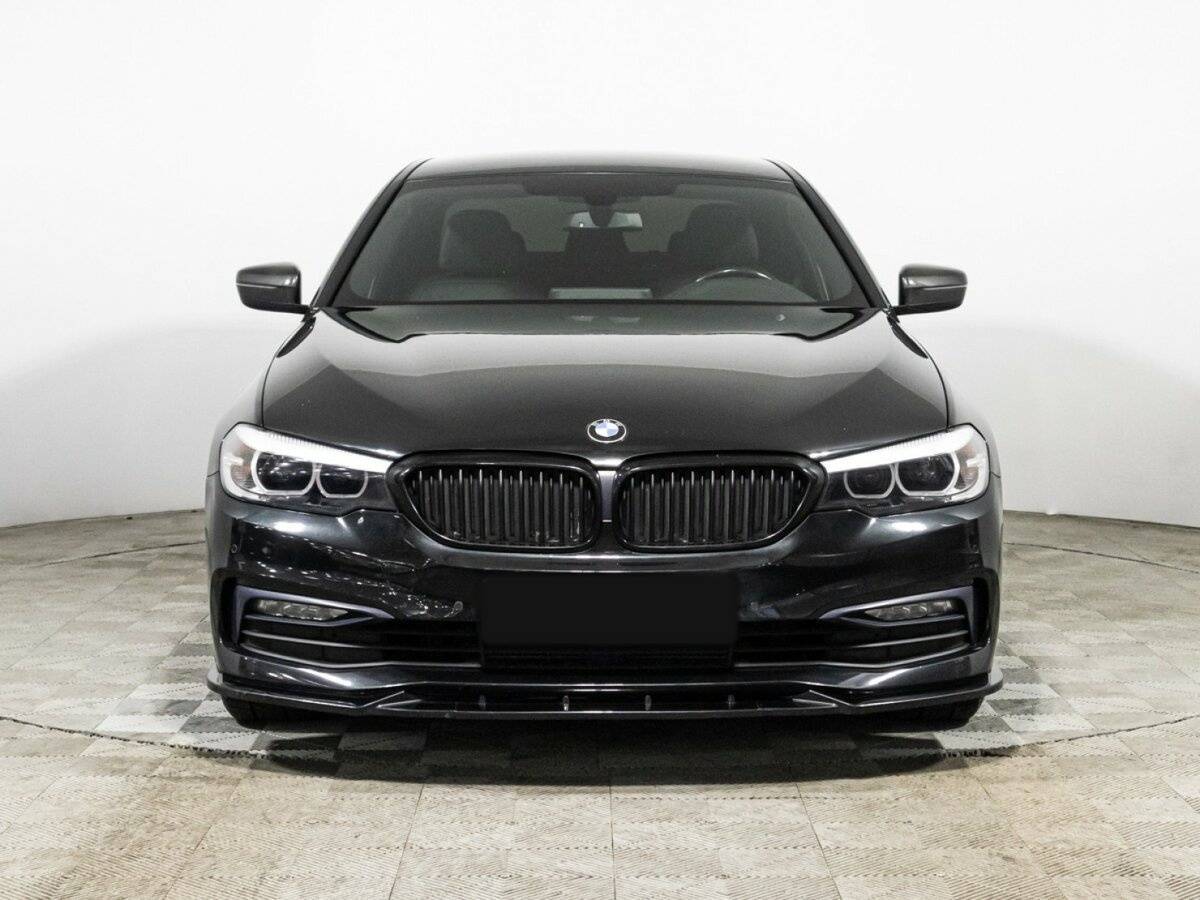 BMW 5 серии с пробегом — 2017 год. Фото: #1