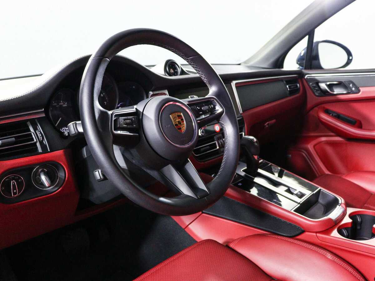 Porsche Macan с пробегом — 2021 год. Фото: #10