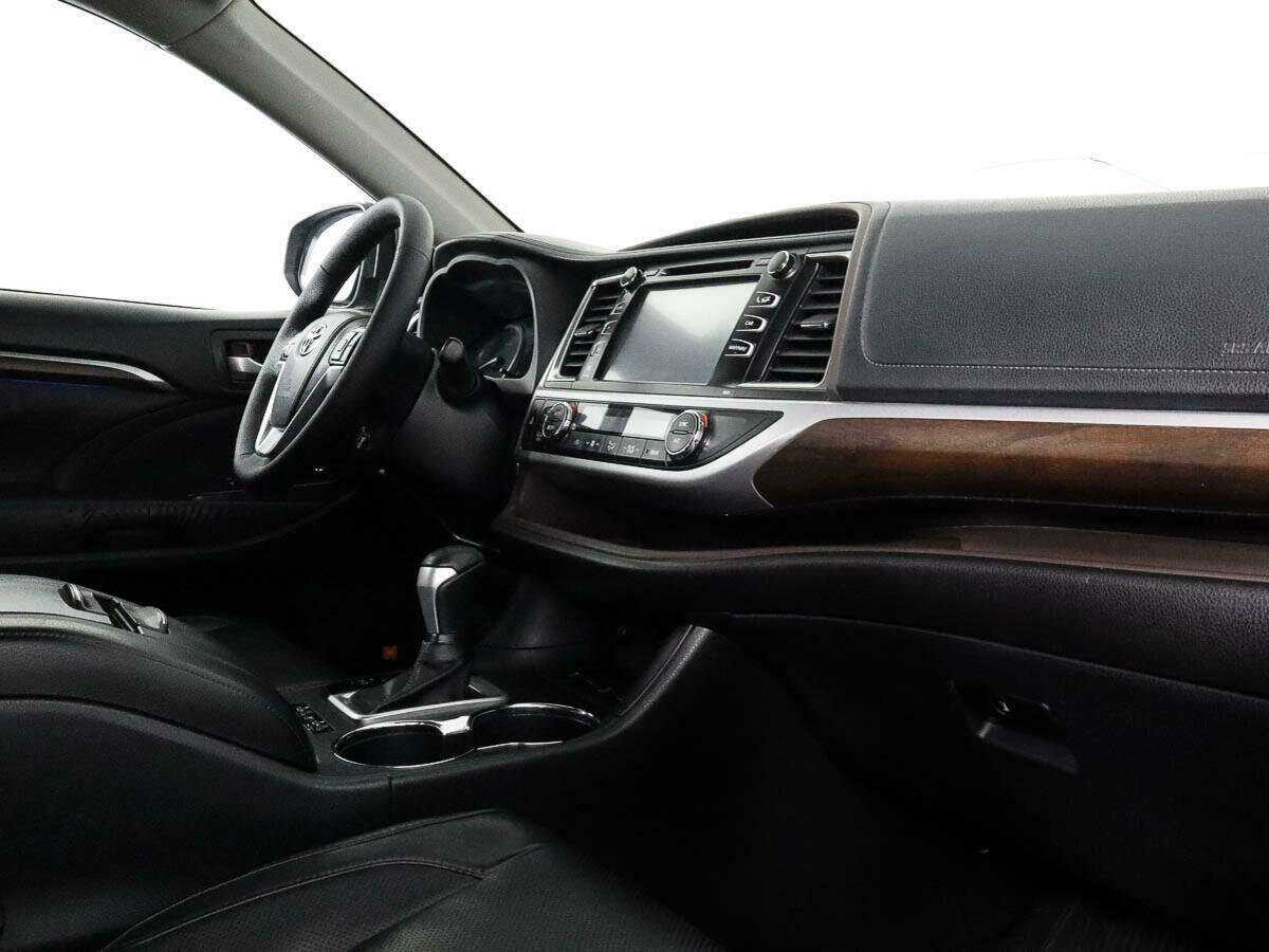 Toyota Highlander с пробегом — 2014 год. Фото: #6