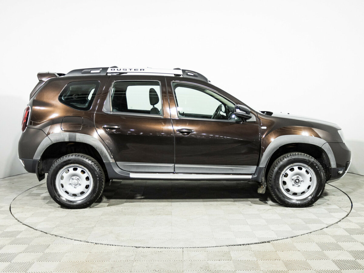 Renault Duster с пробегом — 2015 год. Фото: #3