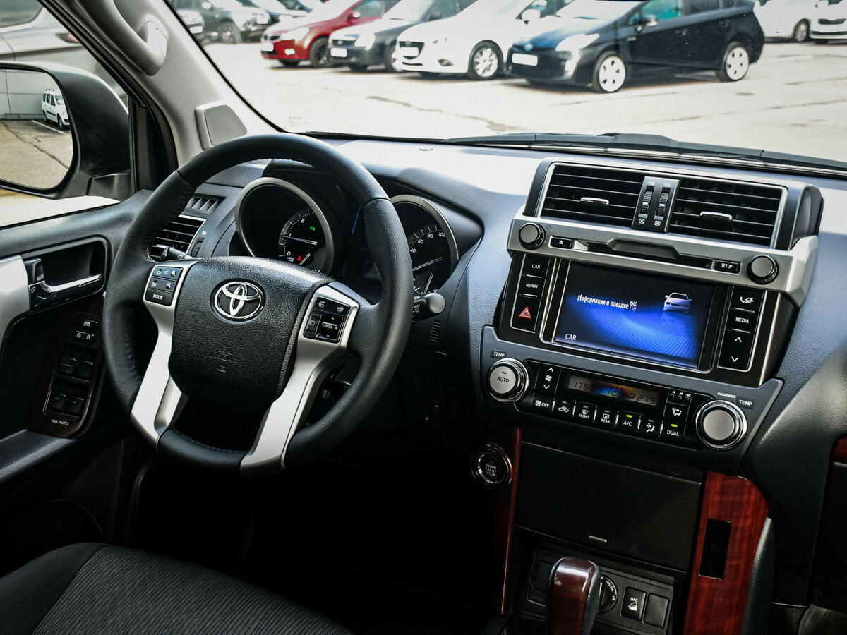 Toyota Land Cruiser Prado с пробегом — 2015 год. Фото: #8
