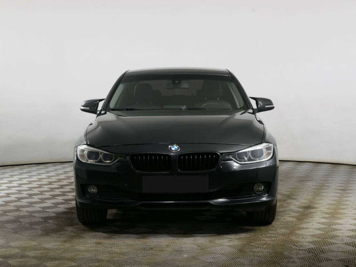 BMW 3 серии с пробегом — 2014 год. Фото: #1