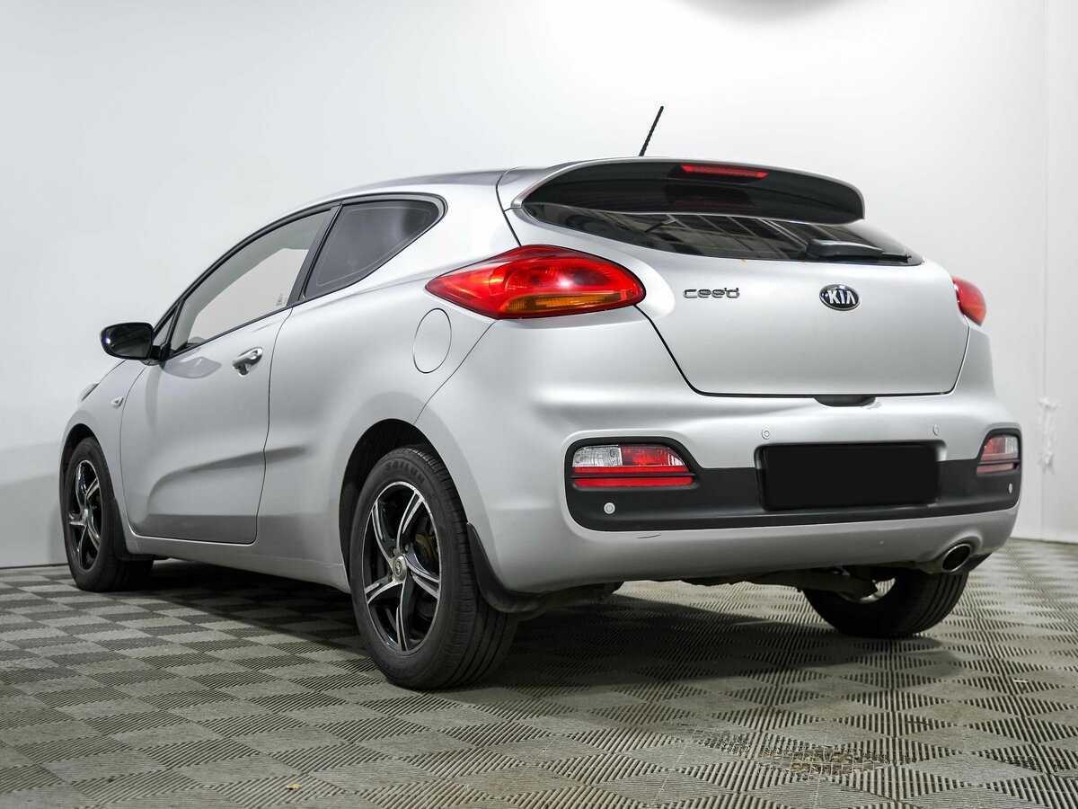Kia Ceed с пробегом — 2013 год. Фото: #5
