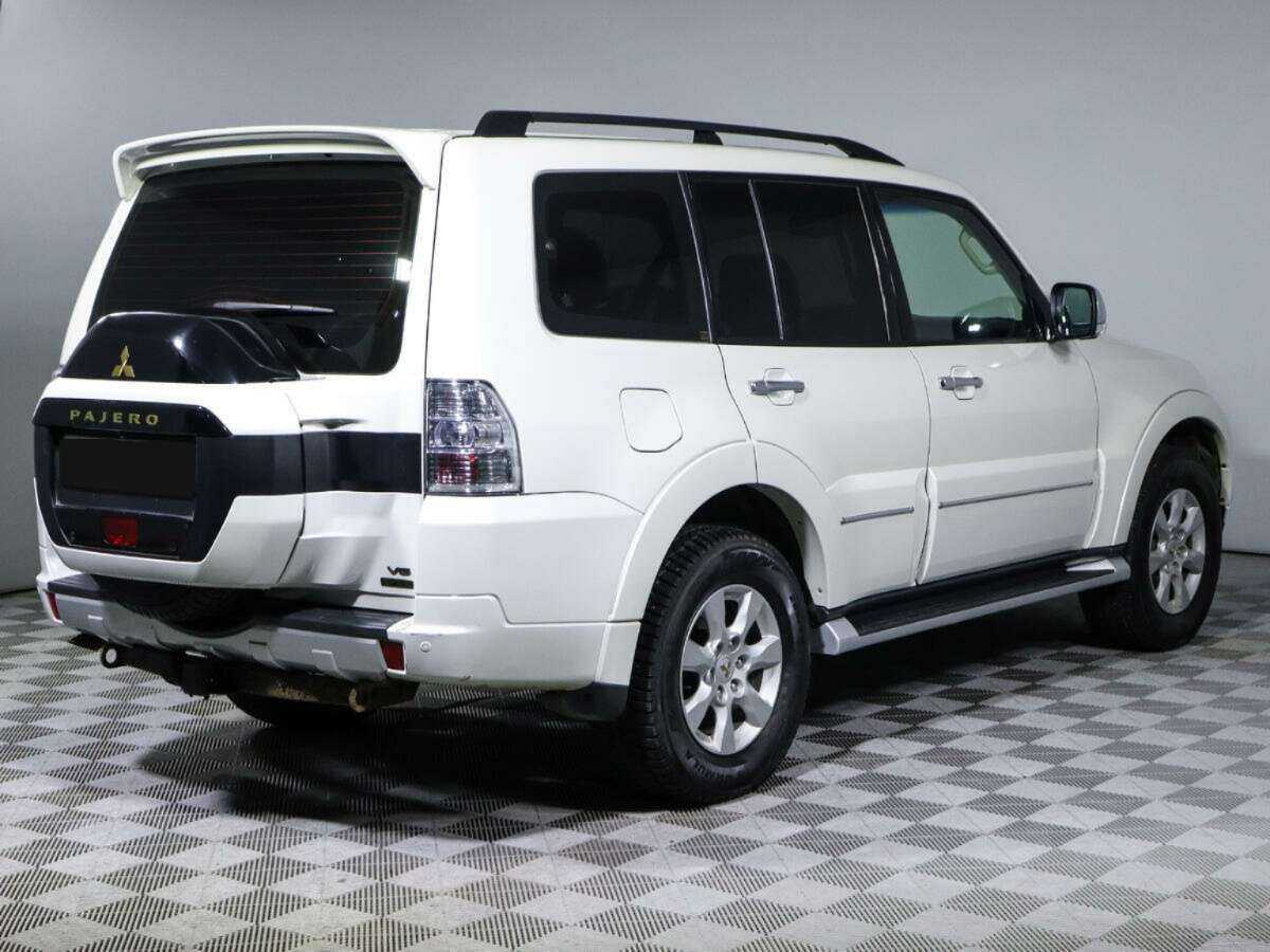 Mitsubishi Pajero с пробегом — 2021 год. Фото: #3