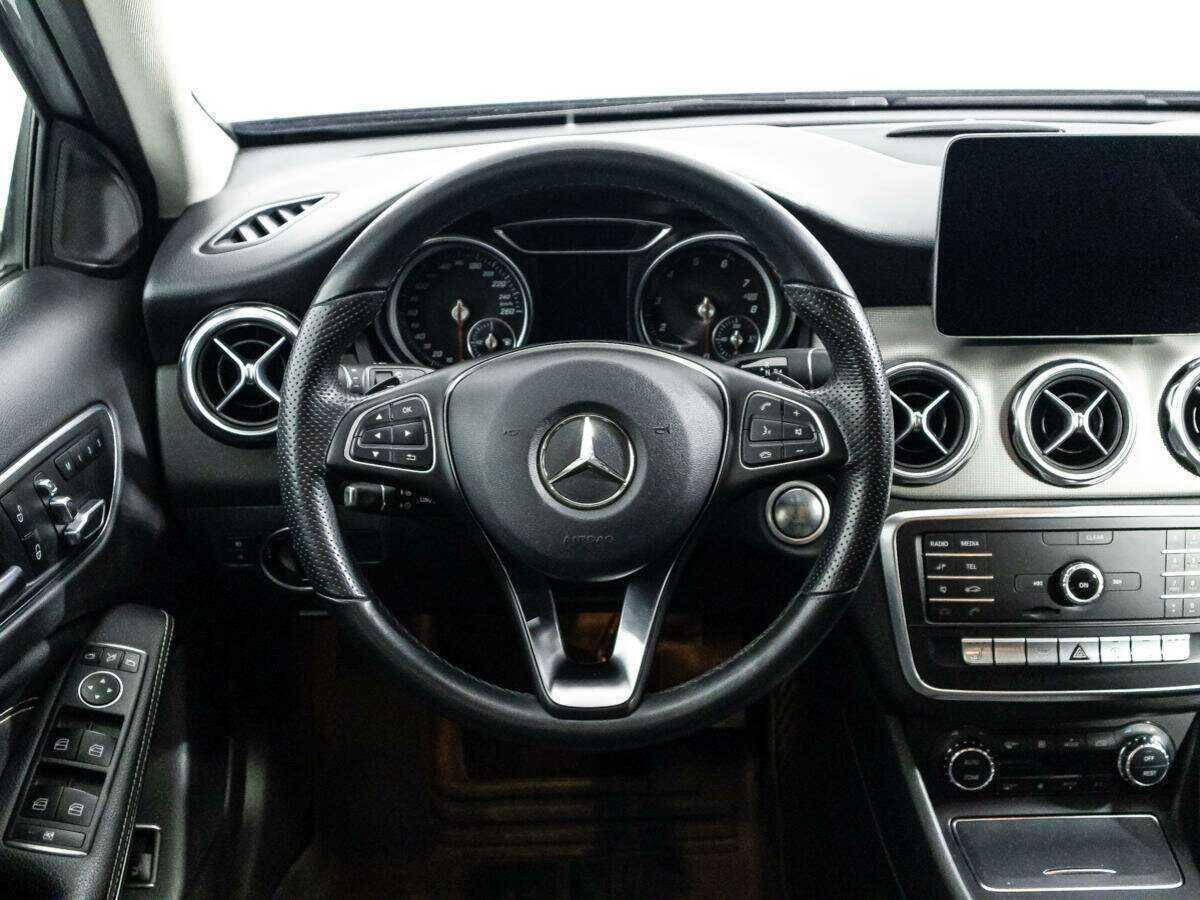 Mercedes-Benz GLA с пробегом — 2019 год. Фото: #20