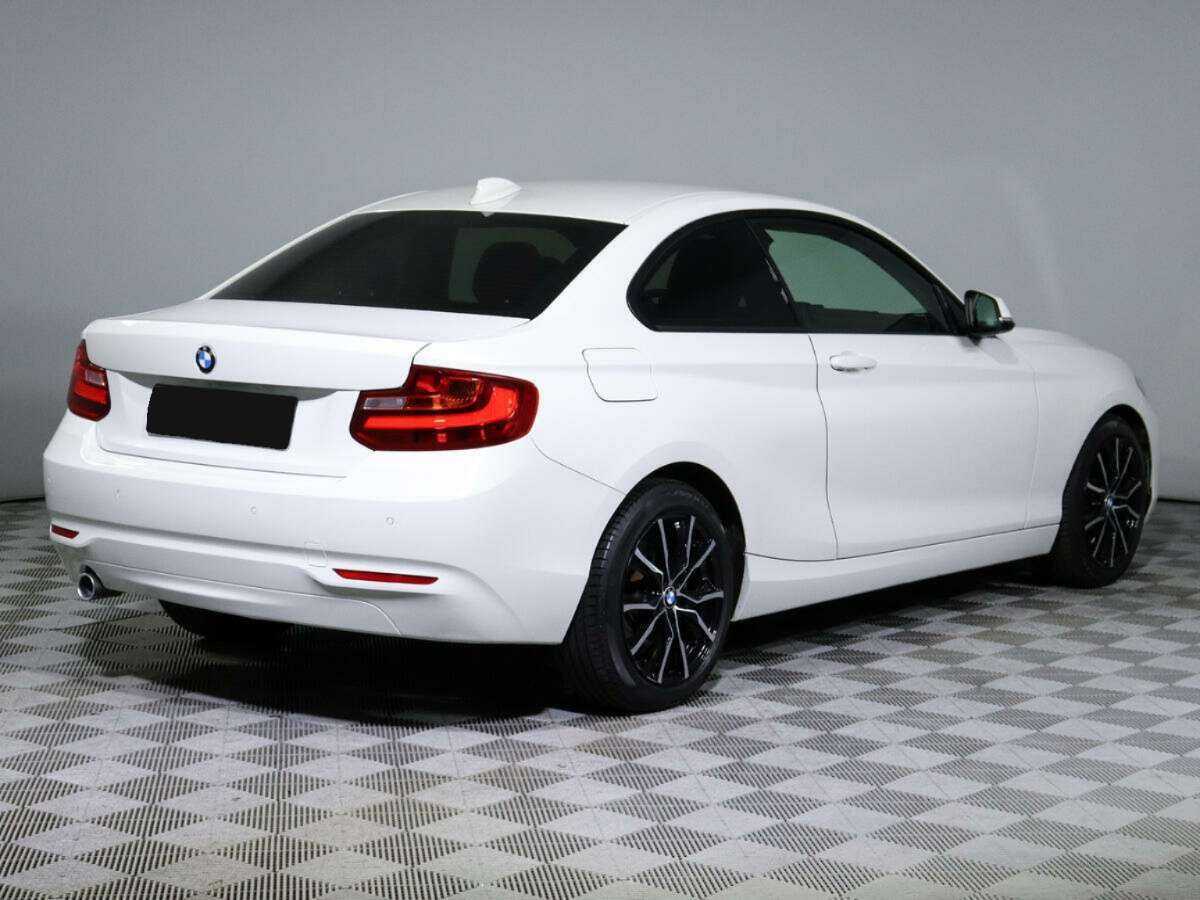 BMW 2 серии с пробегом — 2014 год. Фото: #4