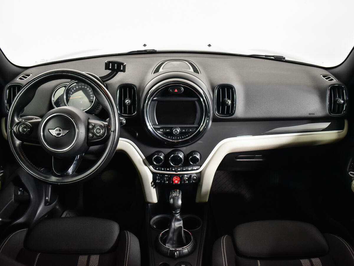 Mini Countryman с пробегом — 2017 год. Фото: #10