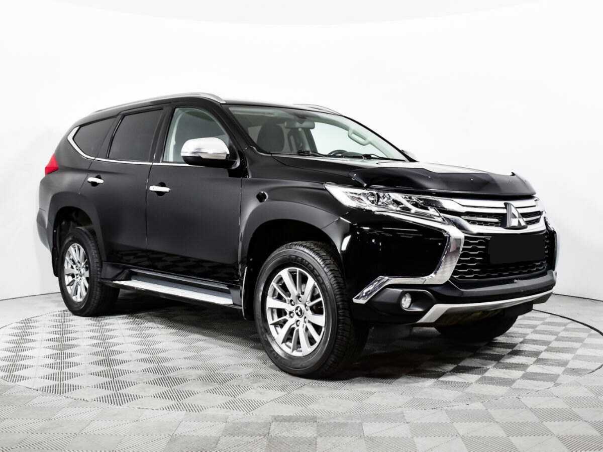 Mitsubishi Pajero Sport с пробегом — 2019 год. Фото: #2