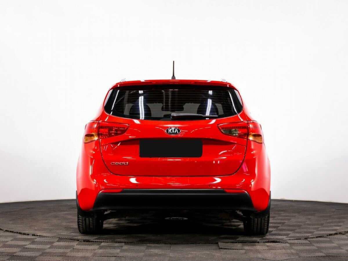 Kia Ceed с пробегом — 2014 год. Фото: #4