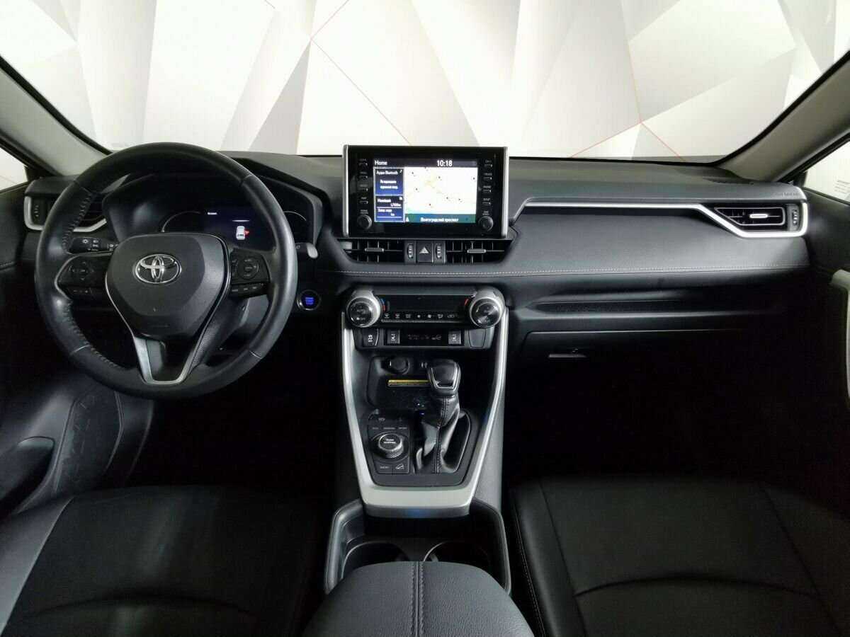 Toyota RAV4 с пробегом — 2019 год. Фото: #9