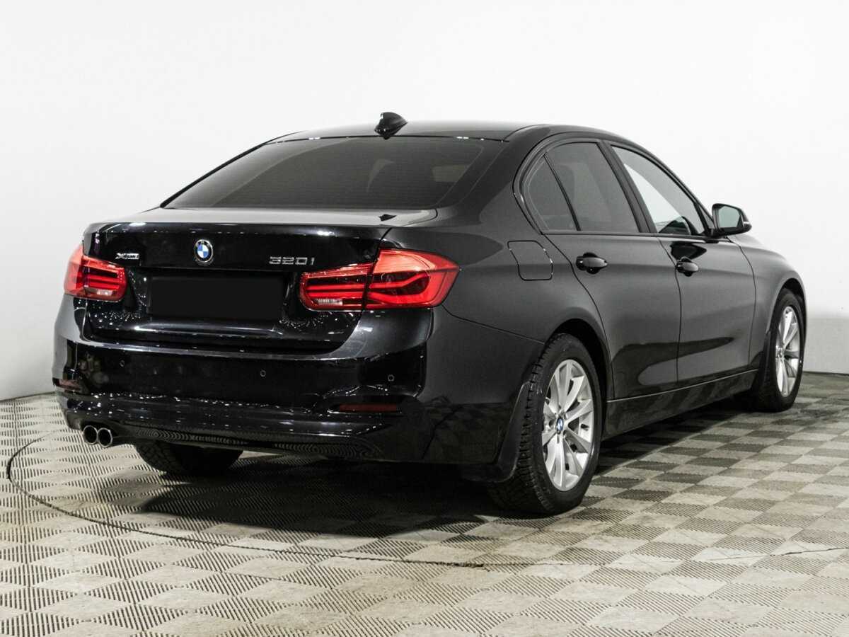 BMW 3 серии с пробегом — 2018 год. Фото: #4