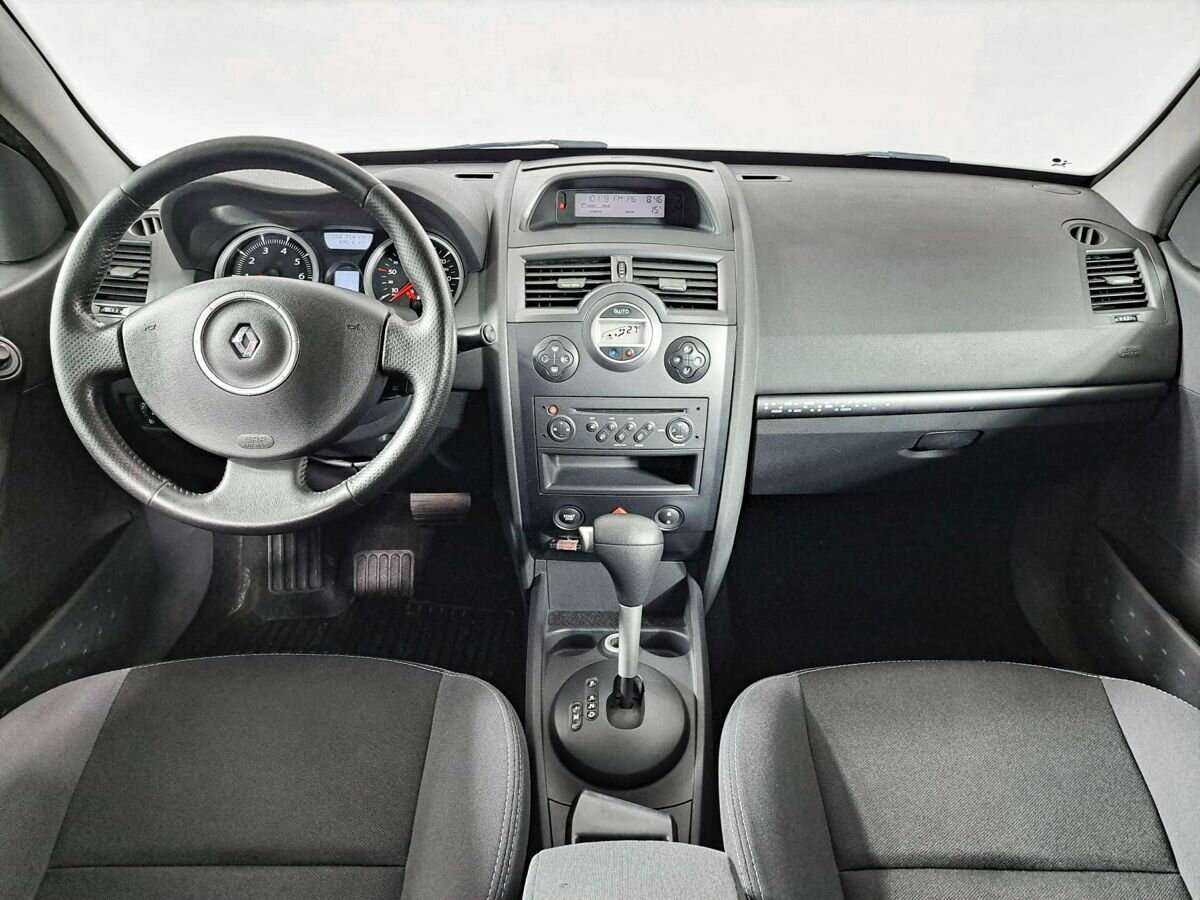 Renault Megane с пробегом — 2008 год. Фото: #11