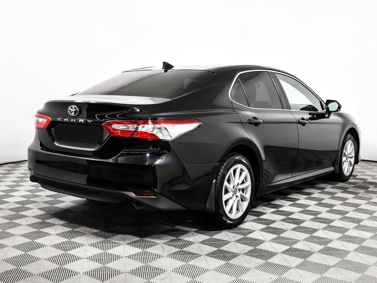 Toyota Camry с пробегом — 2022 год. Фото: #4
