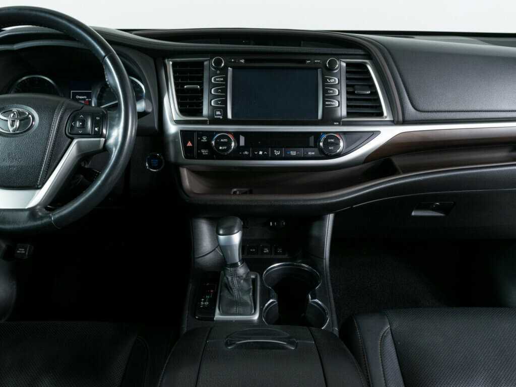 Toyota Highlander с пробегом — 2014 год. Фото: #8