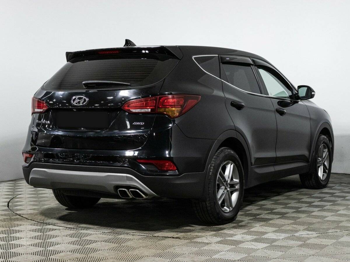Hyundai Santa Fe с пробегом — 2018 год. Фото: #4