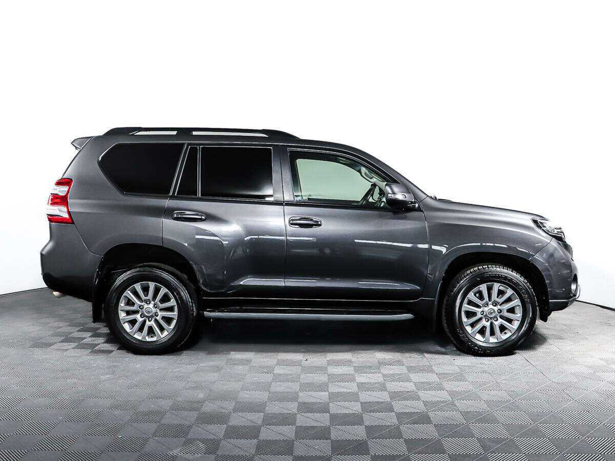 Toyota Land Cruiser Prado с пробегом — 2015 год. Фото: #3