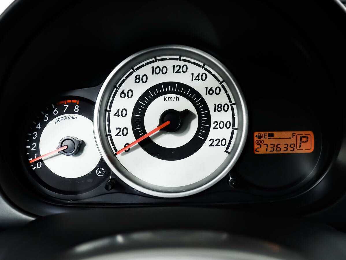 Mazda 2 с пробегом — 2009 год. Фото: #8