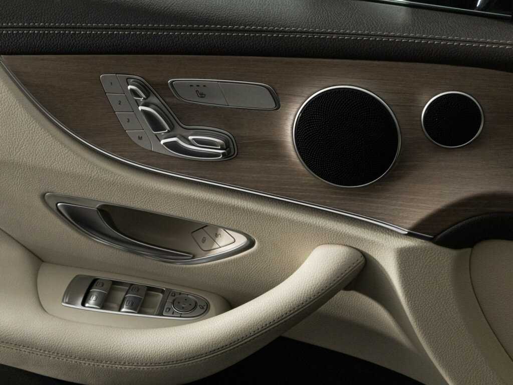 Mercedes-Benz E-Класс с пробегом — 2020 год. Фото: #15