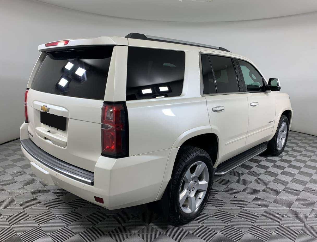 Chevrolet Tahoe с пробегом — 2015 год. Фото: #3