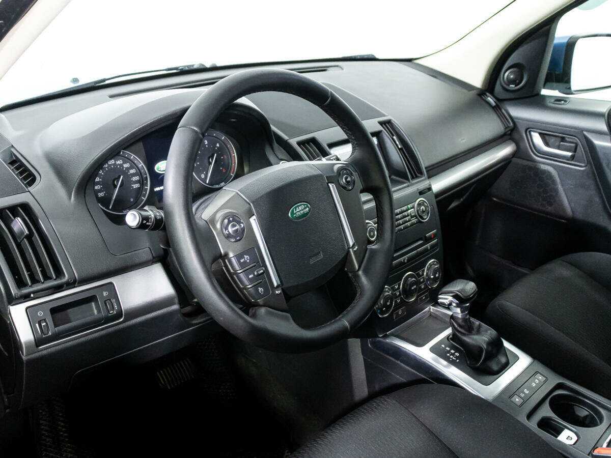 Land Rover Freelander с пробегом — 2013 год. Фото: #10