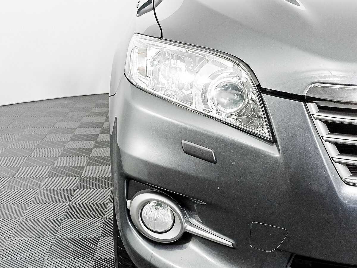 Toyota RAV4 с пробегом — 2011 год. Фото: #14