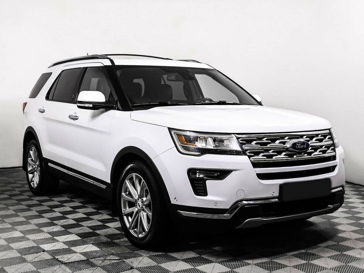 Ford Explorer с пробегом — 2018 год. Фото: #2