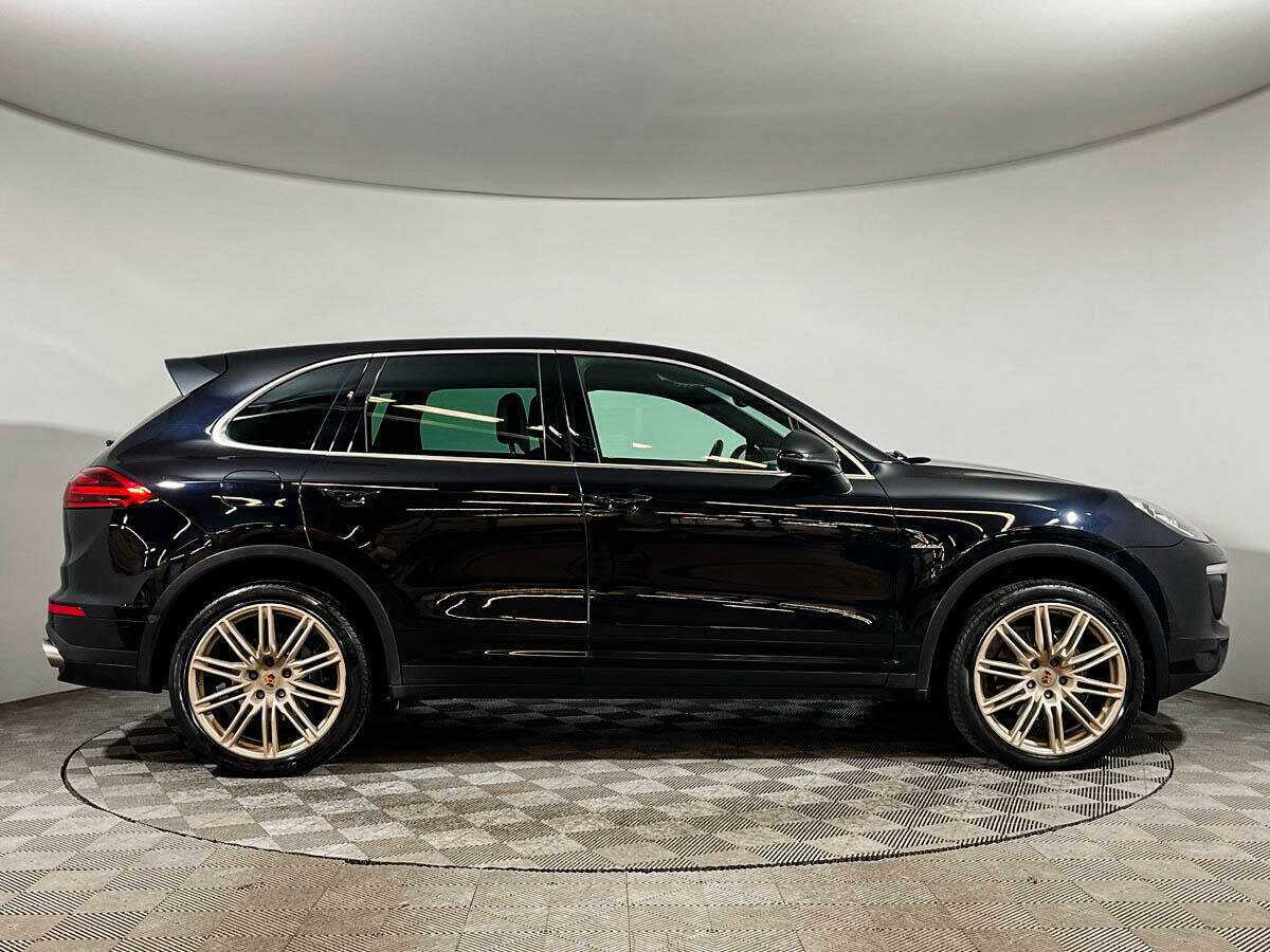 Porsche Cayenne с пробегом — 2015 год. Фото: #3
