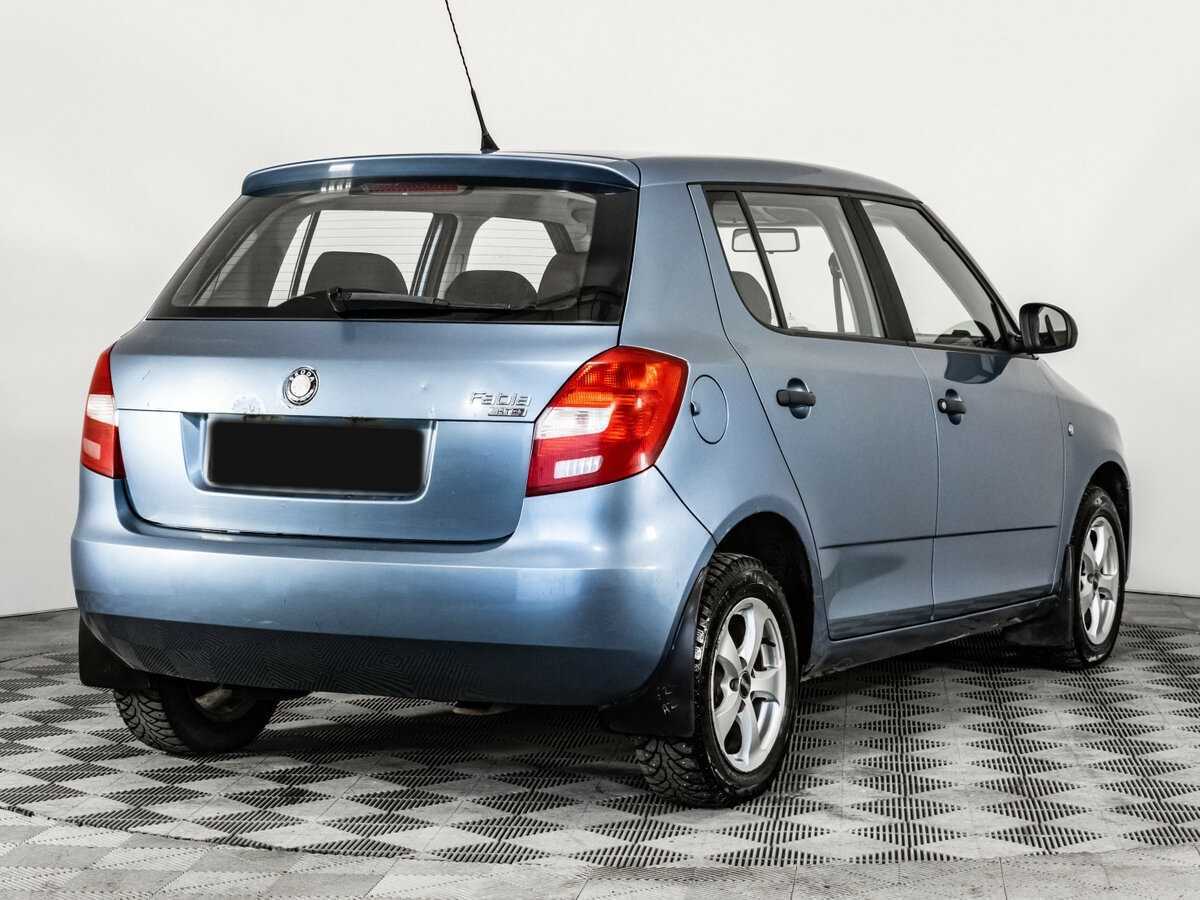 Skoda Fabia с пробегом — 2008 год. Фото: #4