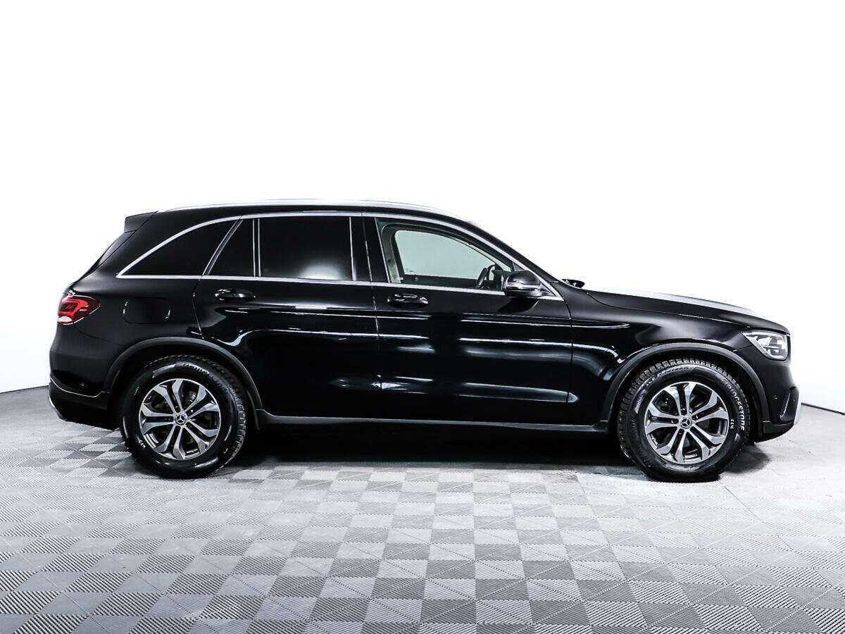 Mercedes-Benz GLC с пробегом — 2021 год. Фото: #3