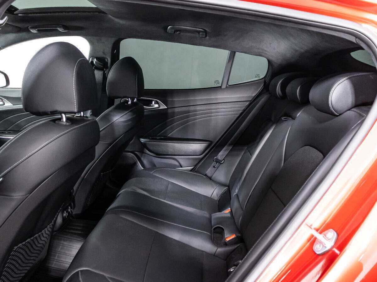 Kia Stinger с пробегом — 2022 год. Фото: #9
