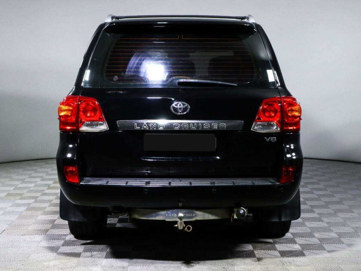 Toyota Land Cruiser с пробегом — 2008 год. Фото: #4