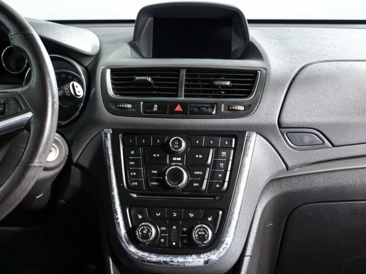 Opel Mokka с пробегом — 2014 год. Фото: #11