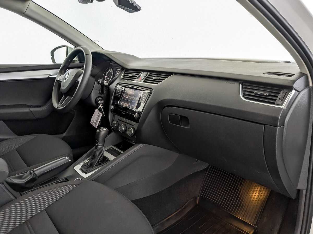 Skoda Octavia с пробегом — 2018 год. Фото: #10