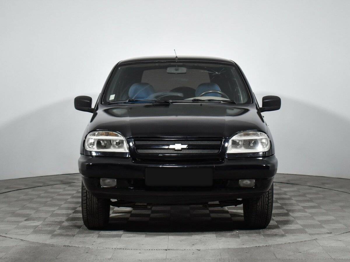Chevrolet Niva с пробегом — 2005 год. Фото: #1